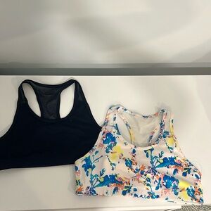 teen sports bras perfect for every day wear and work out perfect condition!